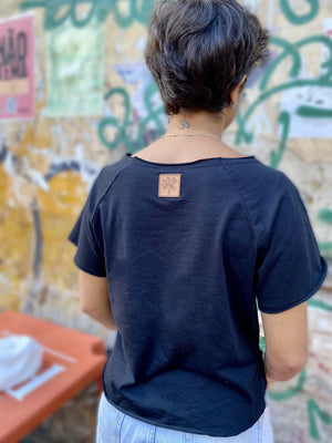 Cropped Fala no Olhar